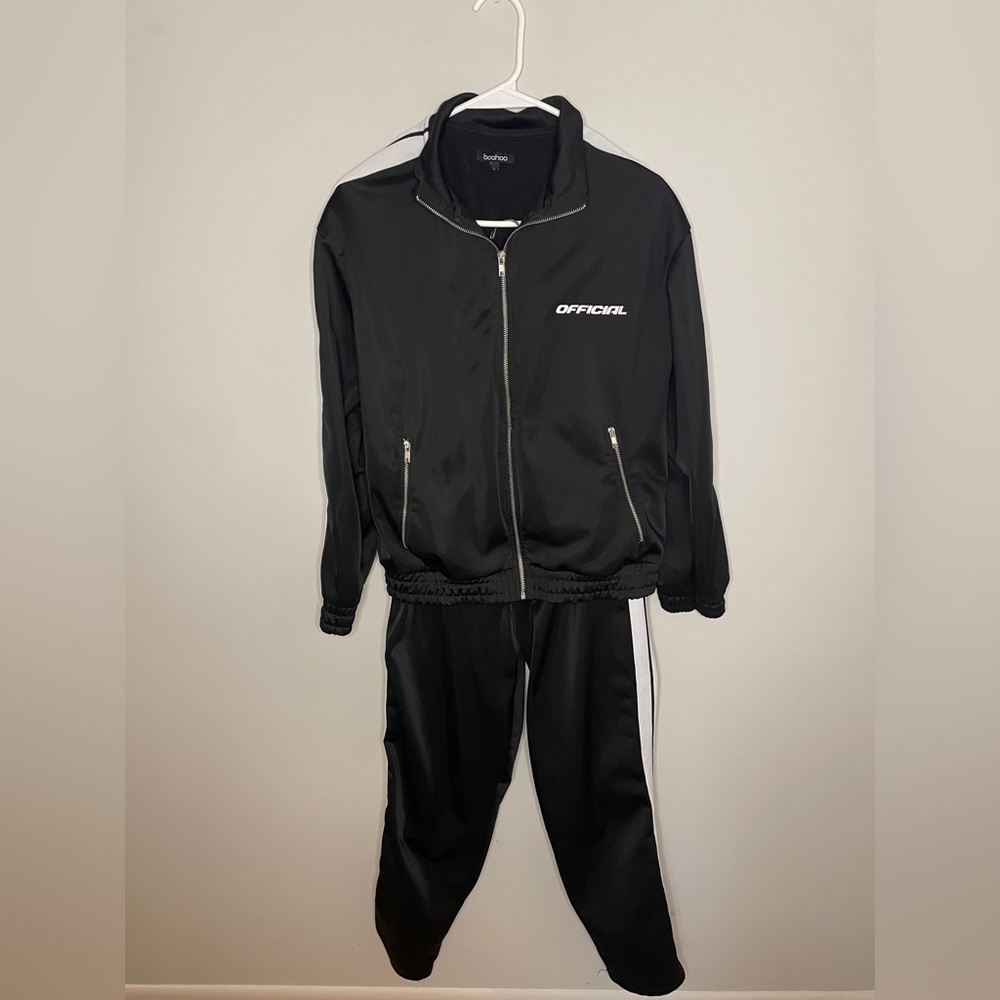 Boohoo Official Tracksuit Set - Black-and-White